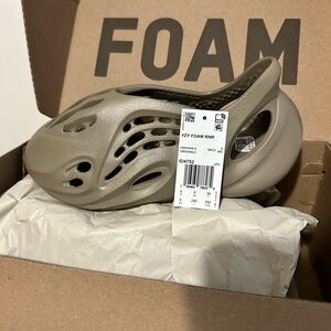 Yeezy Foam Runner Size 6